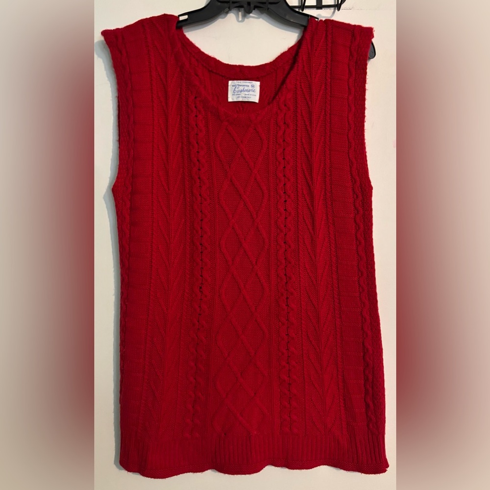Vintage‎ Fully Fashioned 100% Cashmere Red Cable Knit Made in USA Sweater Vest M